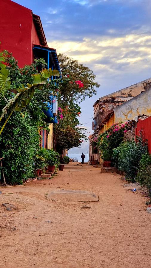 مبيت وإفطار Gorée Chez Coumbis المظهر الخارجي الصورة