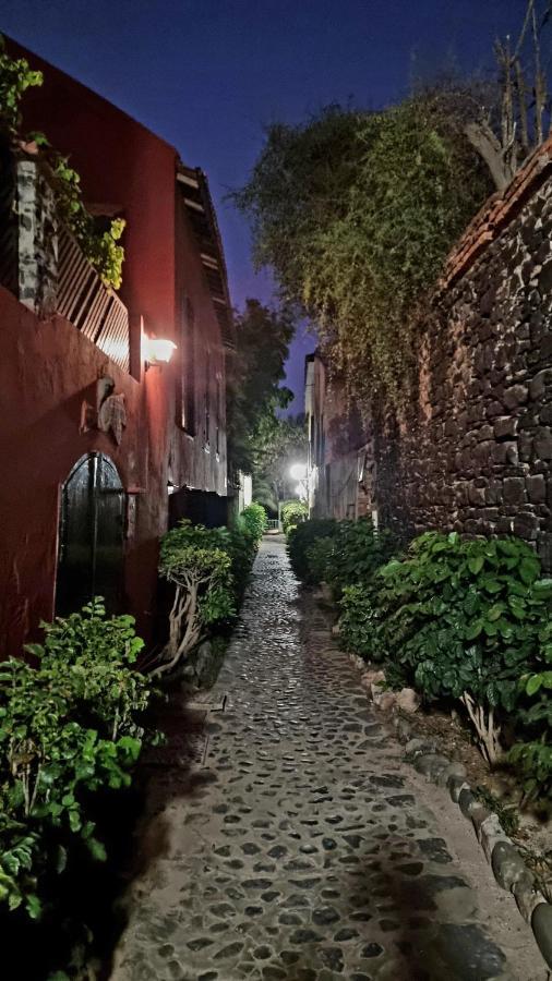 مبيت وإفطار Gorée Chez Coumbis المظهر الخارجي الصورة