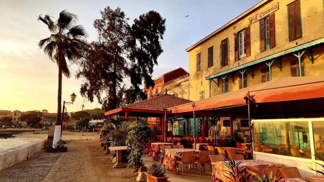 مبيت وإفطار Gorée Chez Coumbis المظهر الخارجي الصورة